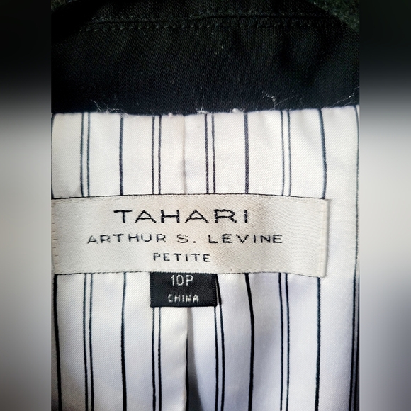 Tahari Arthur S.Levine Women's Business/Office/Carrer Blazer Lined 3Buttons 10/M - Picture 2 of 16